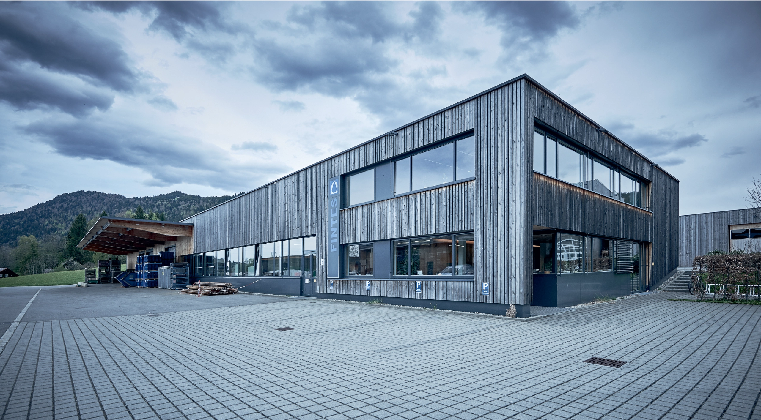 Fintes-Aussen-Gebaeude Fintes Gebäude Aussen Vorarlberg